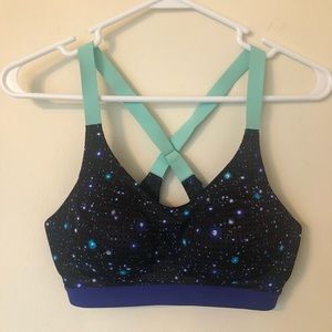Victoria’s Secret Sports Bra Breathable Space 32C